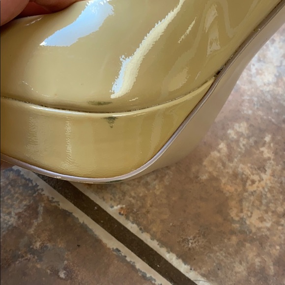 Nude patent leather stilettos size 8 - - Picture 8 of 10